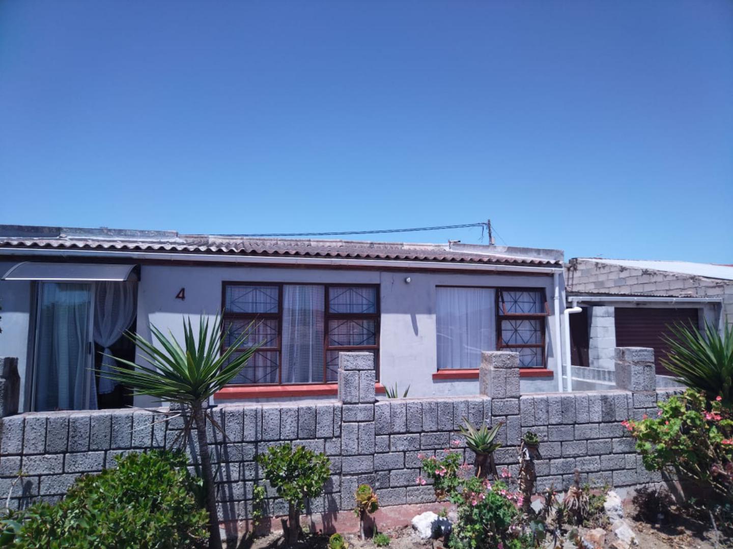 2 Bedroom Property for Sale in White City Western Cape